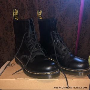 Dr. Martins Airwair Boots
